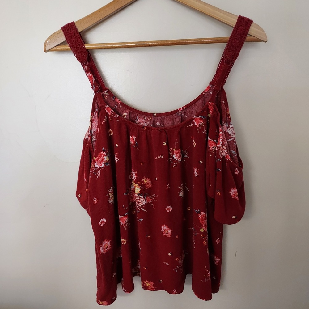 Torrid Floral Gauze Cold Shoulder Crochet Straps Red Size 1 Boho - Picture 2 of 8